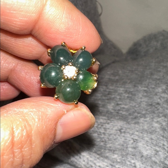 Jade ring - Picture 2 of 5